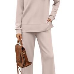 Women's 2-Piece Lounge Sets: Fashionable Cozy Outfits for Travel